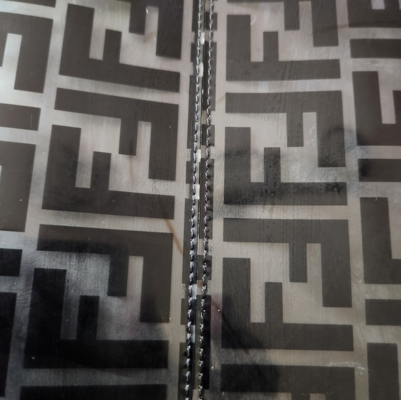 Fendi Large Runaway Tote - Picture 6 of 11